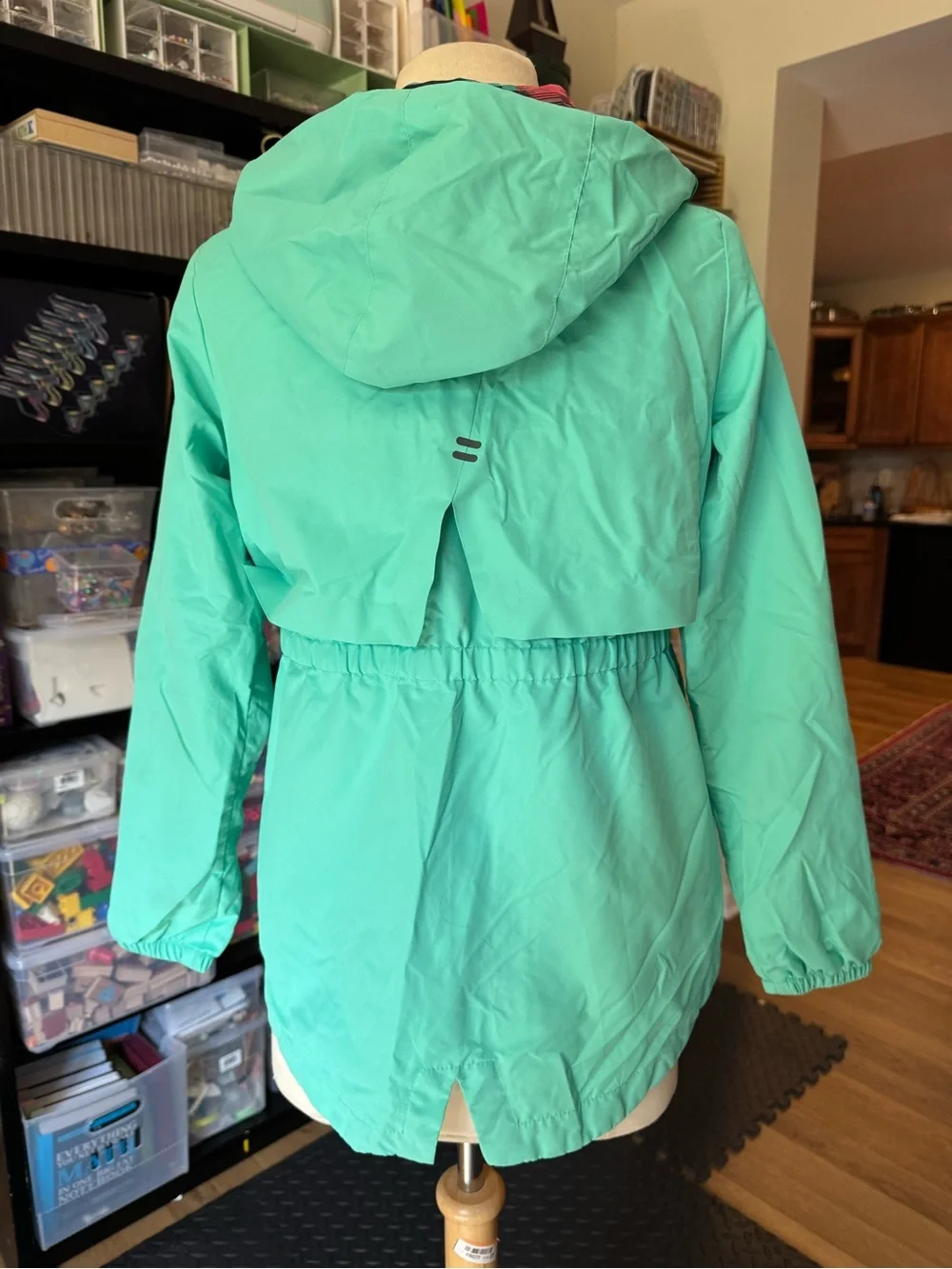 Champion girls hooded raincoat sz 10/12